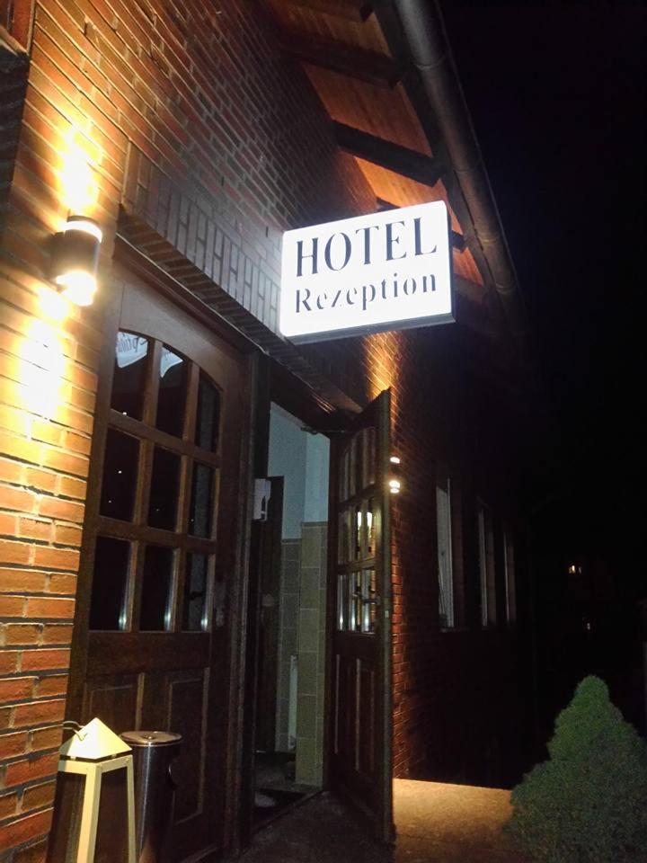 Hotellerie Gasthaus Schubert Garbsen Ngoại thất bức ảnh