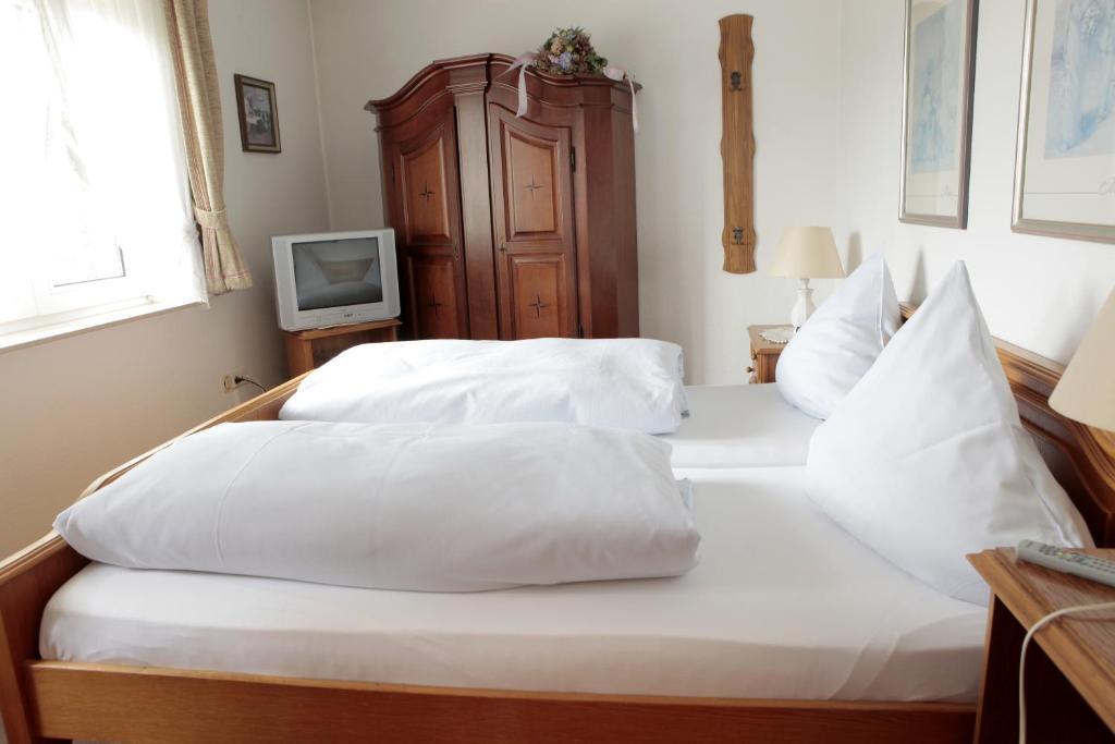 Hotellerie Gasthaus Schubert Garbsen Phòng bức ảnh